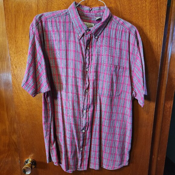 Men's 2XL W.R. Gass Red Plaid Short Sleeve Button Down Shirt - Picture 2 of 9